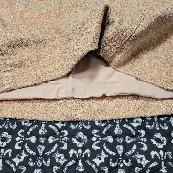 Freeā
Peopleā
MetallicĀ Miniā
Skirt - Picture 4 of 7